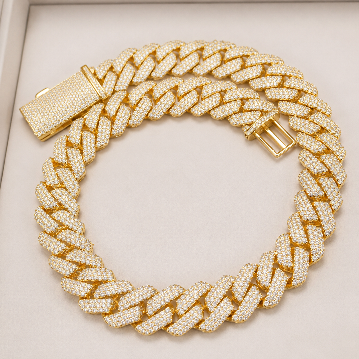 Iced Cuban Chain – Gold